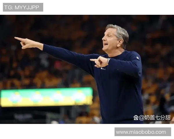 雷霆宣布主教练因健康原因暂时离队