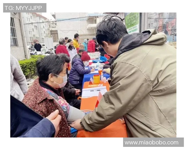 曼城发起慈善活动,为当地社区送去温暖 曼城发起慈善活动,为当地社区送去温暖