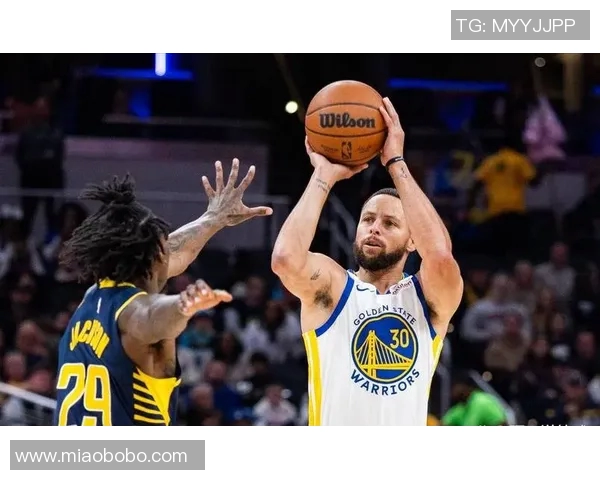 勇士取得四连胜!库里火热手感狂砍30分,点燃全场激情 勇士取得四连胜!库里火热手感狂砍30分,点燃全场激情